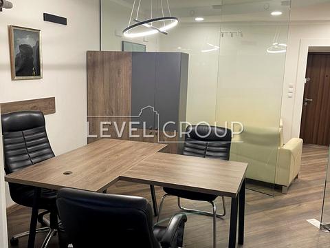 комерційна за адресою Тарасівська вул., 36