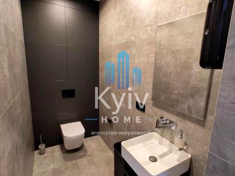 коммерческая по адресу Валерия Лобановского просп., 150-Б