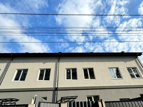 дом по адресу Українська ул.