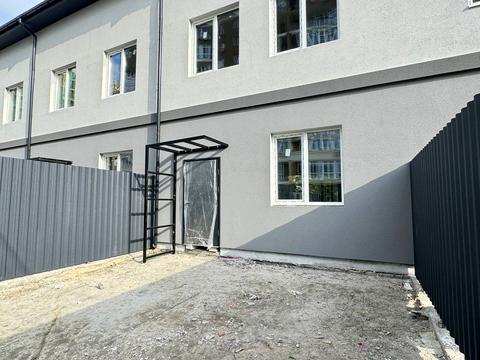 дом по адресу Українська ул.