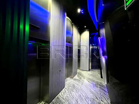 паркомісце за адресою Іоанна Павла II вул. (Патріса Лумумби), 3