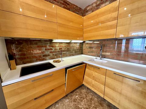 квартира за адресою Солом'янська вул., 15-А