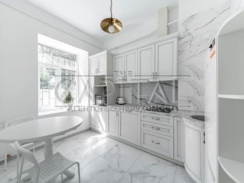 коммерческая по адресу Круглоуниверситетская ул., 22