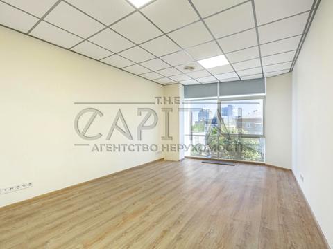 коммерческая по адресу Валерия Лобановского просп. (Краснозвездный), 56