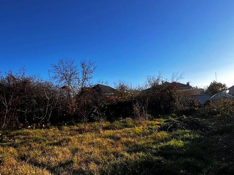 ділянка за адресою с. Пултівці, Дачна, 42