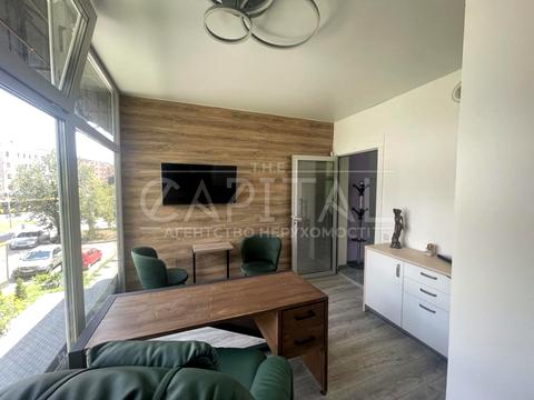 комерційна за адресою Юрія Іллєнка вул. (Мельникова), 5