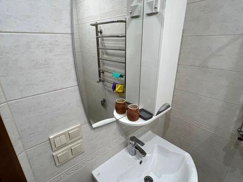 квартира за адресою Дмитра Яворницького просп. (Карла Маркса), 30