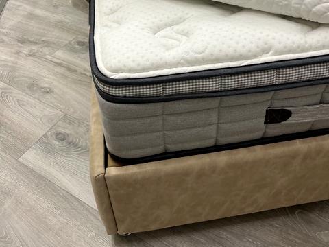 квартира за адресою Італійський бульв., 1а