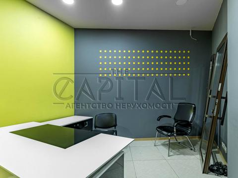 комерційна за адресою Світла вул., 3