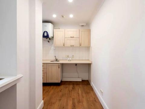 комерційна за адресою Івана Франка вул., 29