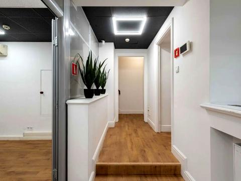 комерційна за адресою Івана Франка вул., 29