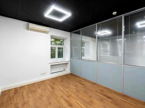 комерційна за адресою Івана Франка вул., 29