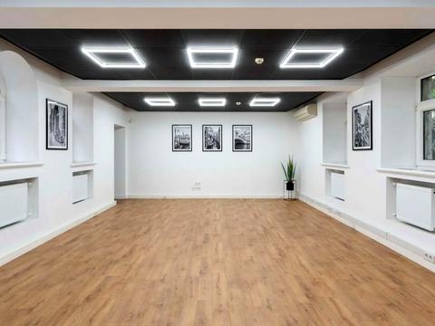 комерційна за адресою Івана Франка вул., 29