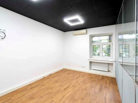 комерційна за адресою Івана Франка вул., 29