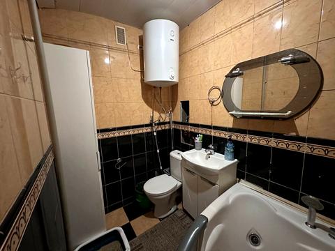 квартира за адресою Листопадова вул., 28