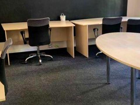 комерційна за адресою Інститутська вул., 24/7