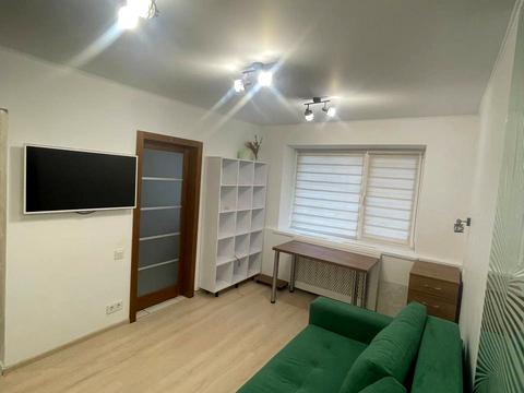 квартира за адресою Салютна вул., 17