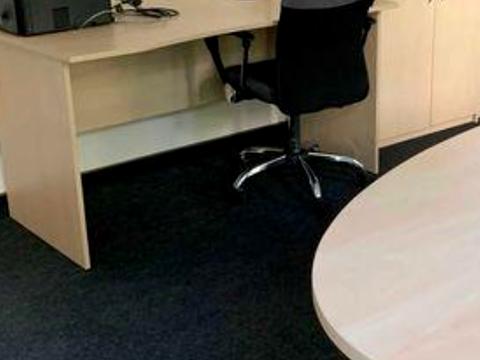 комерційна за адресою Інститутська вул., 24/7