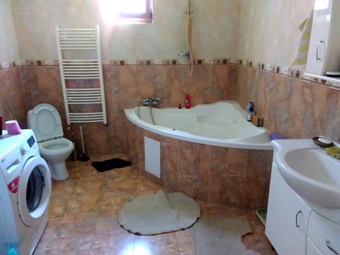 дом по адресу Українська