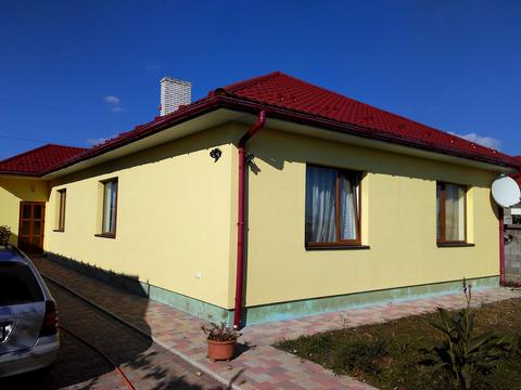 дом по адресу Українська