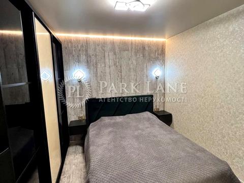 квартира за адресою Київ, Микільсько-Слобідська вул., 6/2