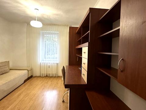 квартира за адресою Коллонтая вул., 2