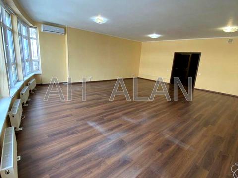 комерційна за адресою Кловський узвіз (Кловський), 7a