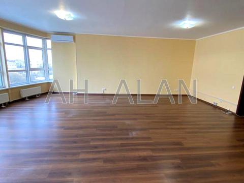 комерційна за адресою Кловський узвіз (Кловський), 7a