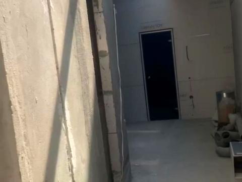 коммерческая по адресу Каманіна, 22