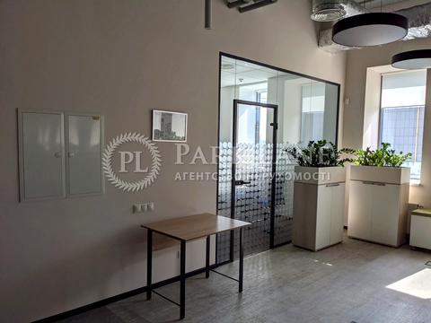 коммерческая по адресу Большая Васильковская ул. (Красноармейская), 100