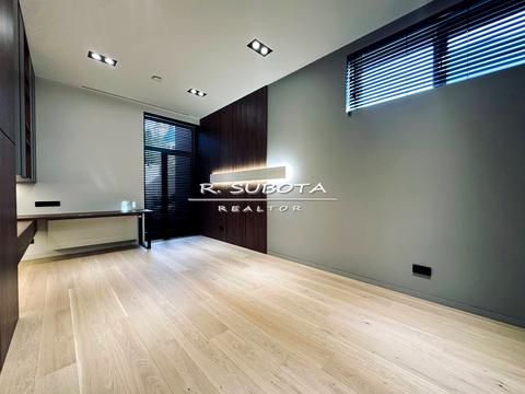 дом по адресу Осіння, 8