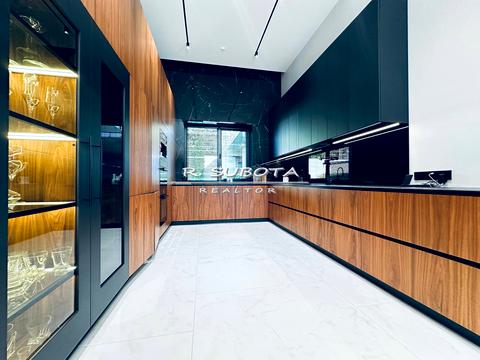 дом по адресу Осіння, 8