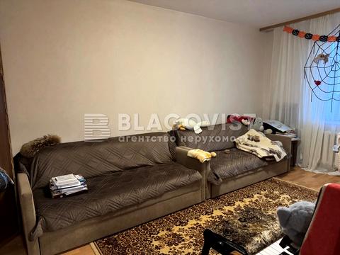 квартира за адресою Машинобудівна вул., 21