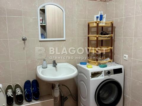 квартира за адресою Машинобудівна вул., 21