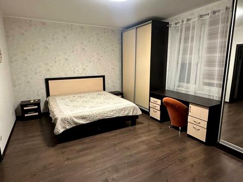 квартира за адресою Академіка Глушкова просп., 9-Д