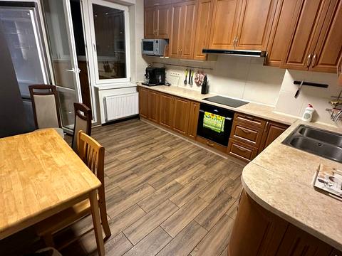 квартира за адресою Академіка Глушкова просп., 9-Д