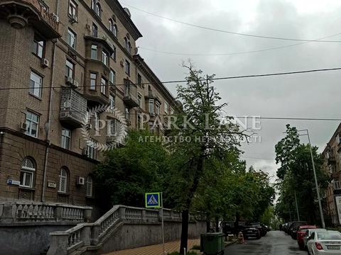 комерційна за адресою Микільсько-Ботанічна вул., 17/19