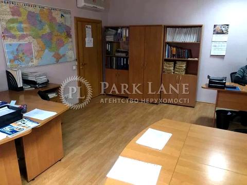 комерційна за адресою Микільсько-Ботанічна вул., 17/19