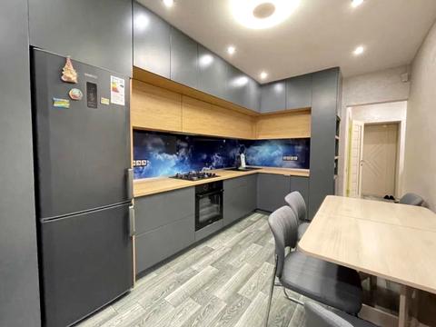 квартира за адресою Героїв Небесної Сотні просп., 18/3