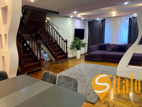 дом по адресу Різдв'яна