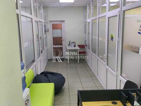 комерційна за адресою Академіка Глушкова просп., 31