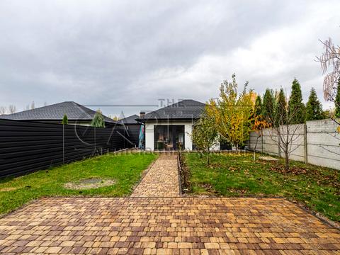 будинок за адресою с. Погреби, Майданівська вул.