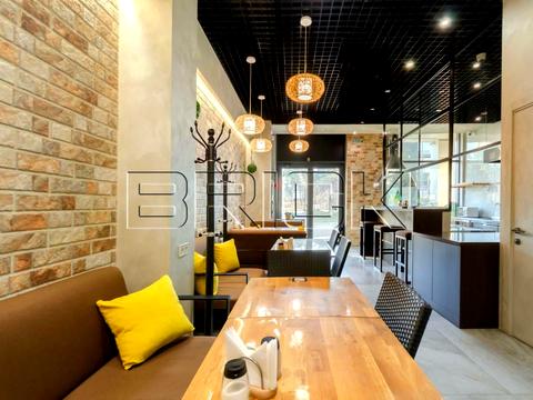 комерційна за адресою Князя Романа Мстиславича вул. (Генерала Жмаченка), 28-А