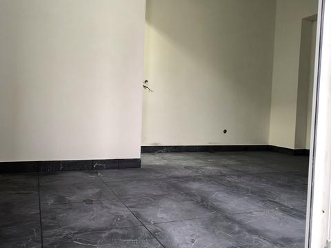 коммерческая по адресу Высочана ул., 18