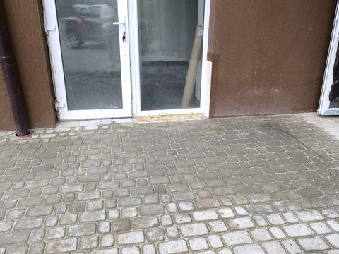 коммерческая по адресу Высочана ул., 18