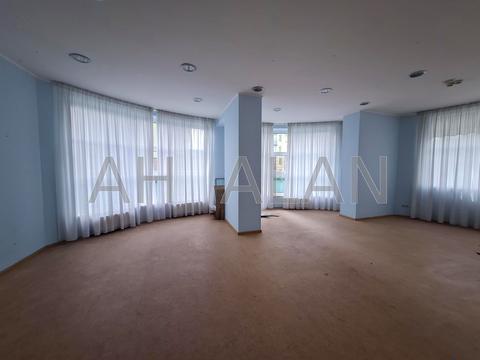 комерційна за адресою Генерала Шаповала вул. (Механізаторів), 2Б