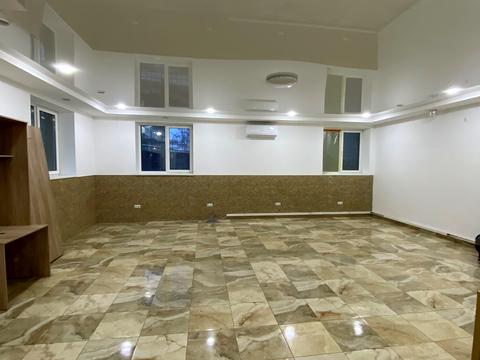 комерційна за адресою Мечникова вул., 109-Б