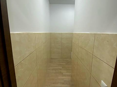 комерційна за адресою Мечникова вул., 109-Б