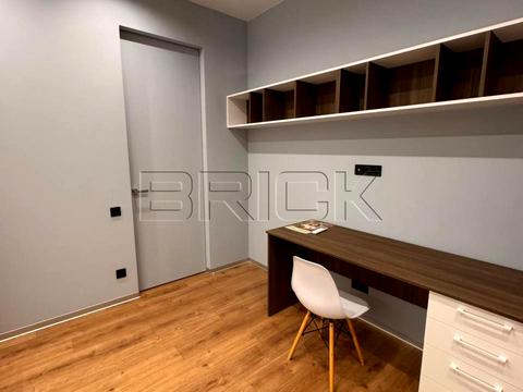 квартира по адресу Днепровская набережная ул., 18-А