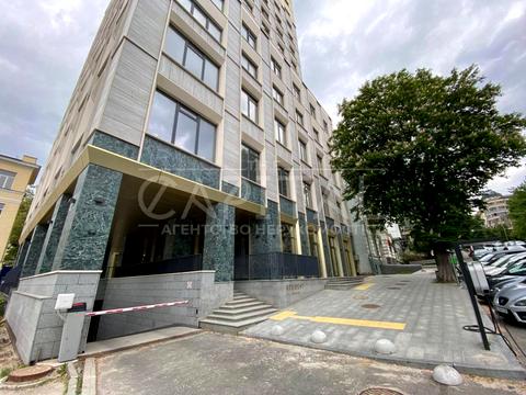 комерційна за адресою вул. Володимирська, 86 а